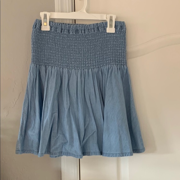 •J. Crew Chambray Mini Skirt• - Picture 1 of 4